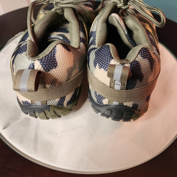 Weweya Men's BAREFOOT TRAIL Camo Running Shoes~Size 10 - Picture 2 of 5